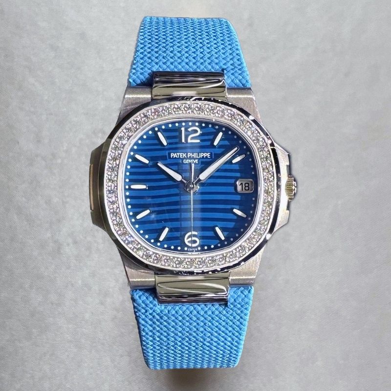 Patek Philippe Nautilus 7010G-013 2025