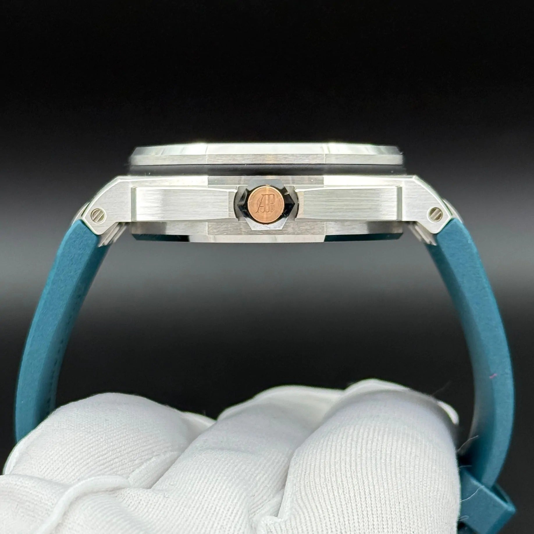 Audemars Piguet Royal Oak Offshore Diver 15720ST.OO.A403CA.01 2025